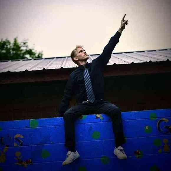 Meet your Posher, Josh - Picture 1 of 1